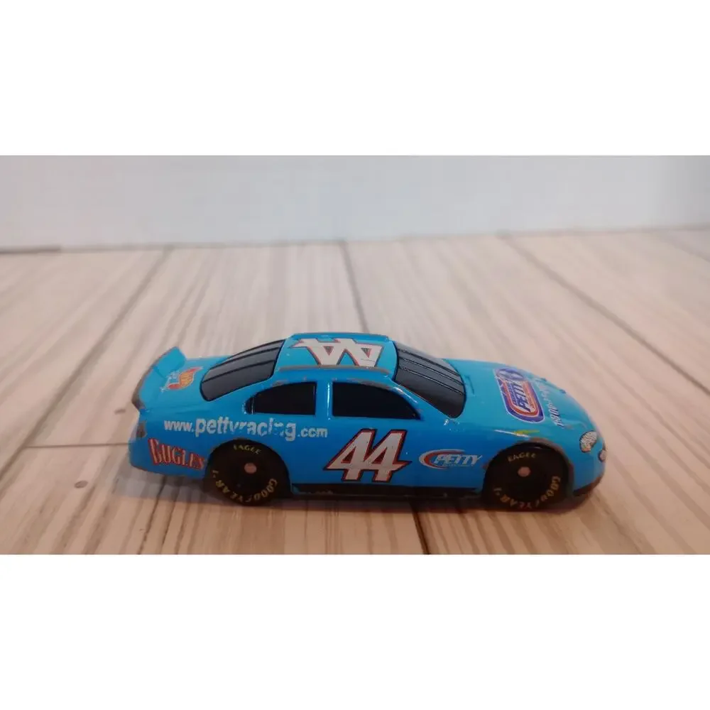 PETTY RACING #44-----1/64---CORPORATE CEREAL GIVEAWAY